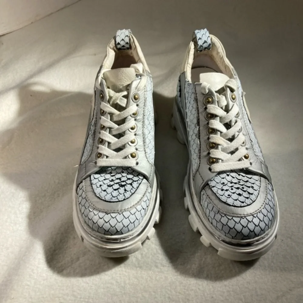 A. S. 98 stylish unique